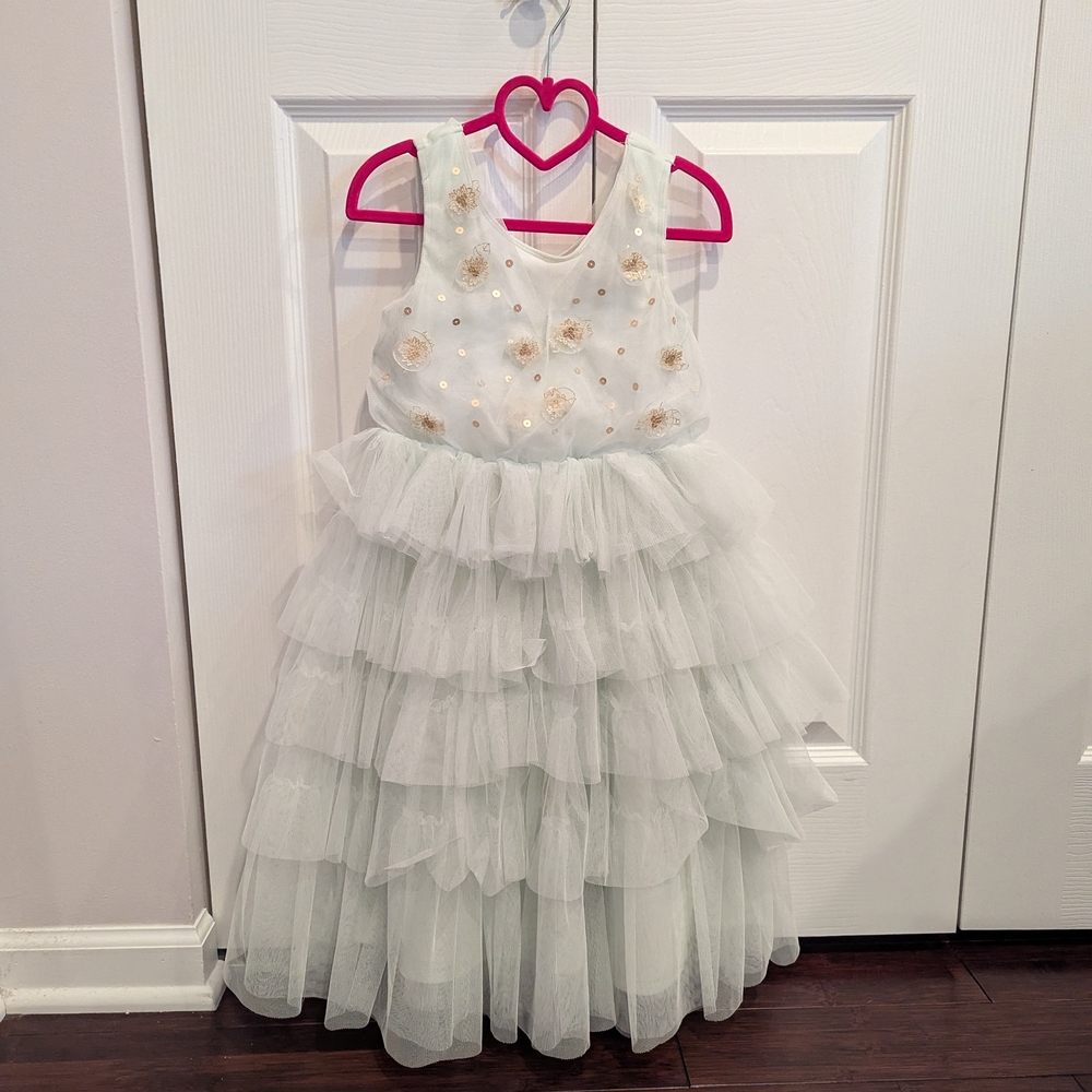 Elegant Pale Green Dress
